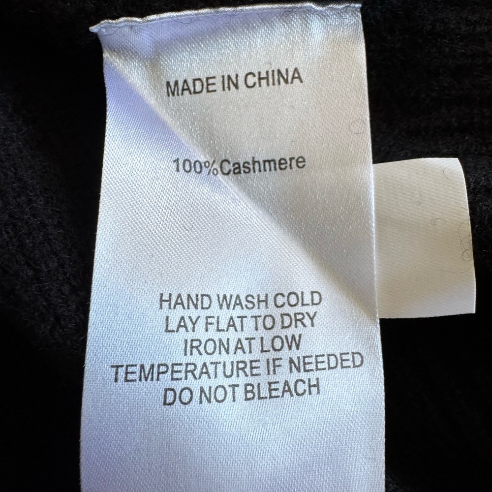 Quince cashmere sweater NWT - Picture 4 of 4